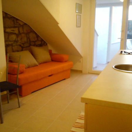 Volat Apartments Betina  Εξωτερικό φωτογραφία