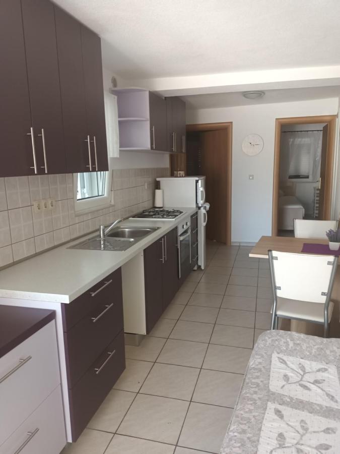 Volat Apartments Betina  Εξωτερικό φωτογραφία