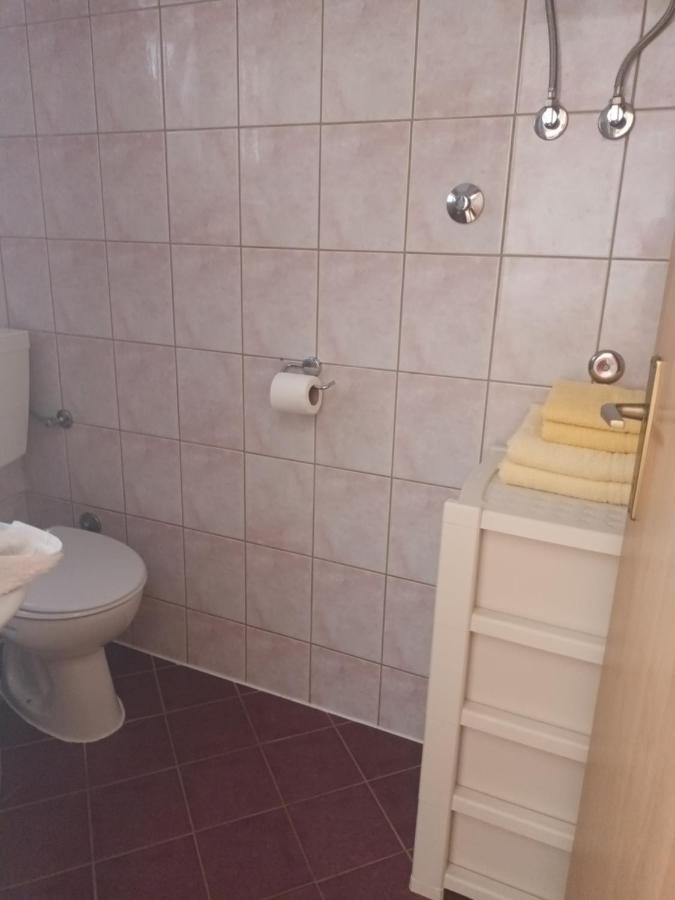 Volat Apartments Betina  Εξωτερικό φωτογραφία