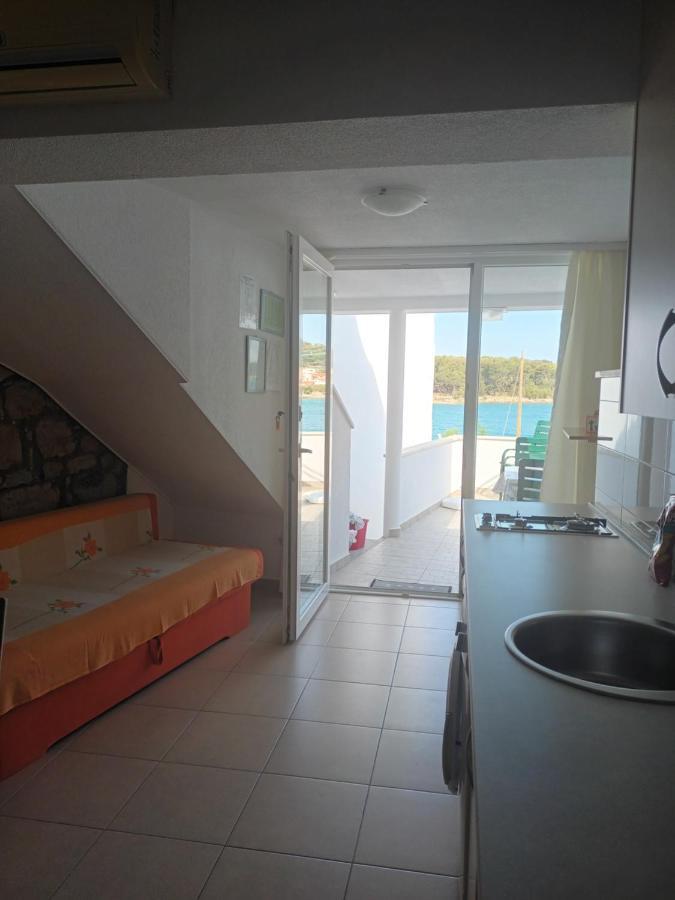 Volat Apartments Betina  Εξωτερικό φωτογραφία