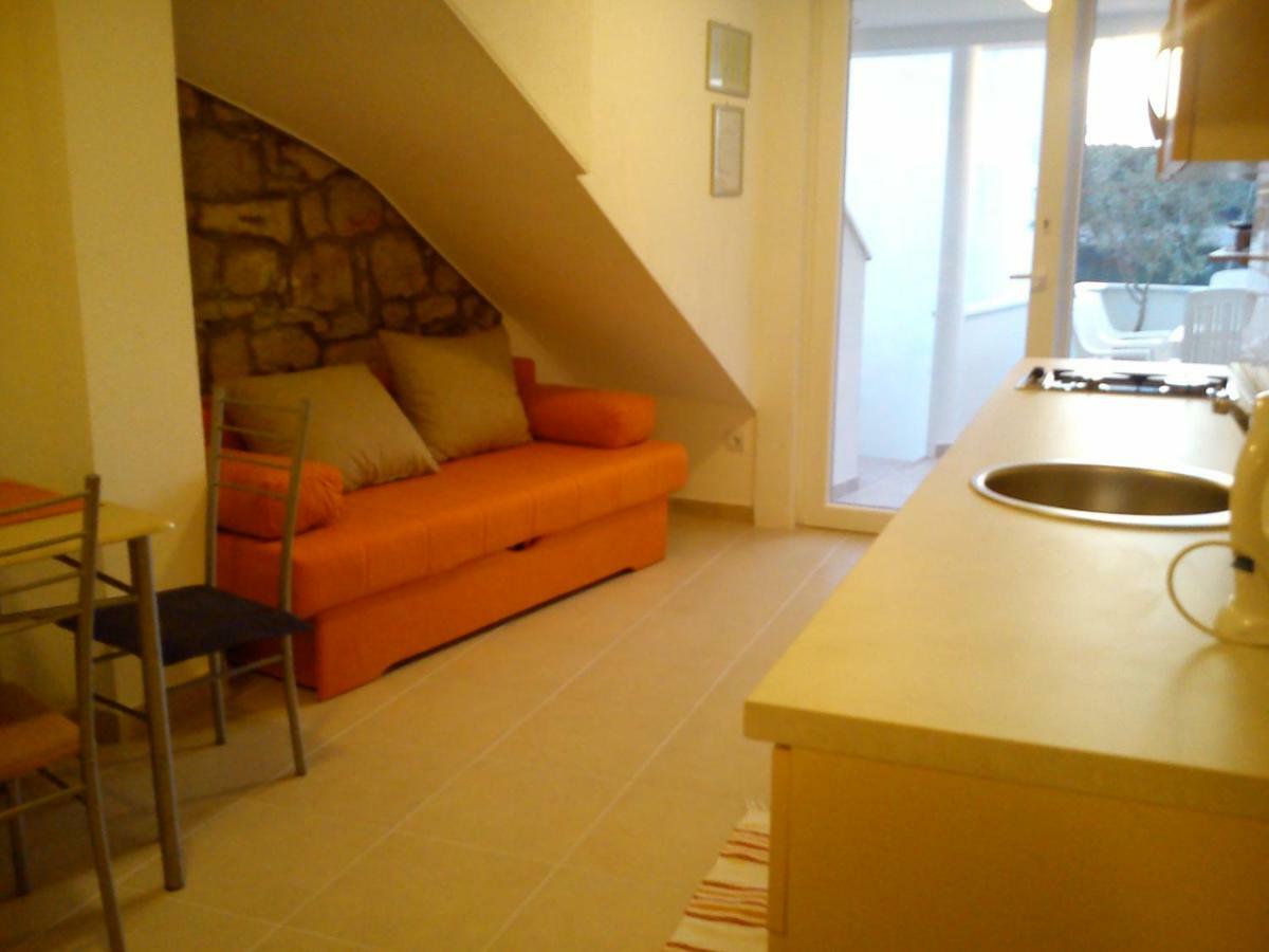 Volat Apartments Betina  Εξωτερικό φωτογραφία