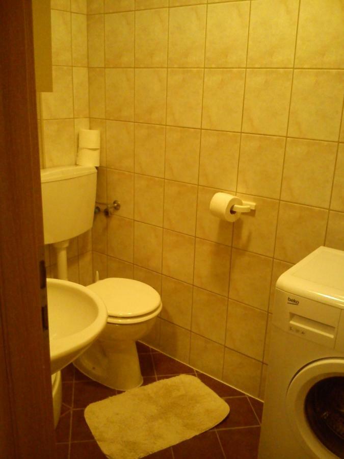 Volat Apartments Betina  Εξωτερικό φωτογραφία